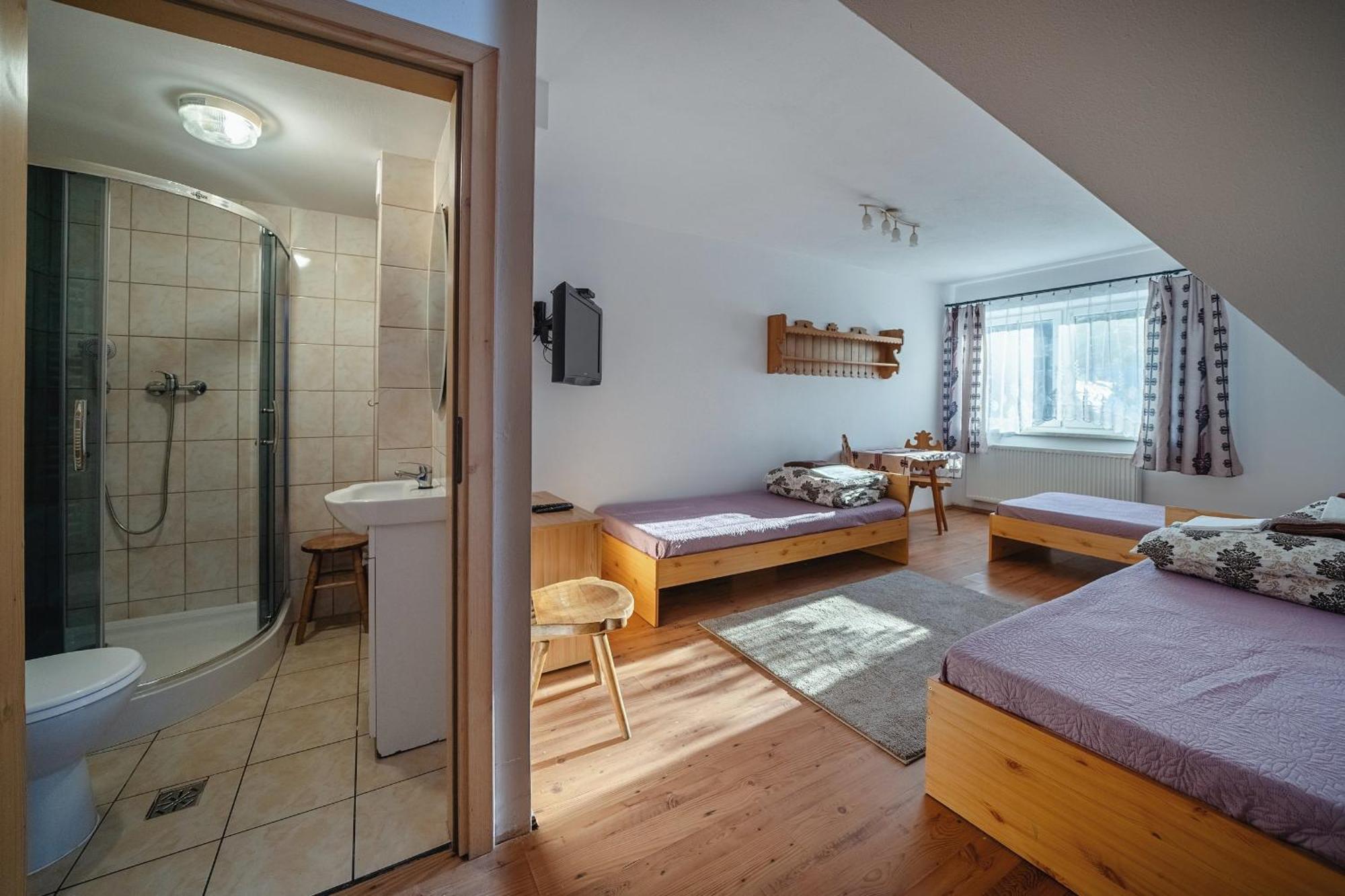 Skorusa Homestay *
